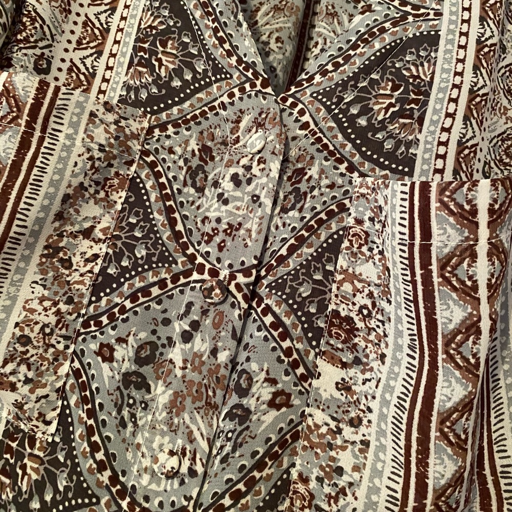 BKE Boutique XL Paisley Top - Picture 2 of 3